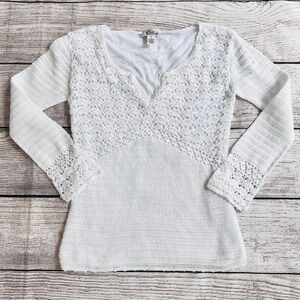 Sold - Lilly Pulitzer White Scoop Neck V-Neck Crochet Sweater Ladies S